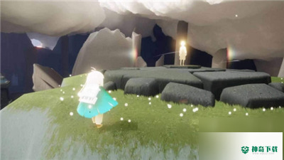 光遇雨林小金人在哪？_光遇攻略玩法_神奇下载