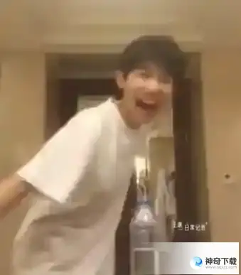 王源笑声魔性 王源笑声hihihihihahahaha出自哪